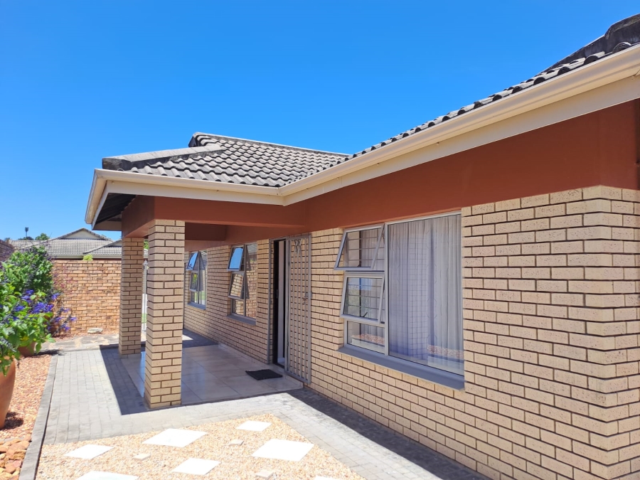 2 Bedroom Property for Sale in Dormehls Drift Western Cape